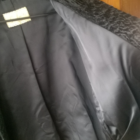 Historic Lambs Wool Vintage Coat - Picture 6 of 9